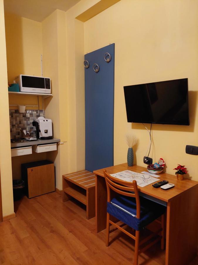 Domus Cesare Apartamento Nápoles Exterior foto