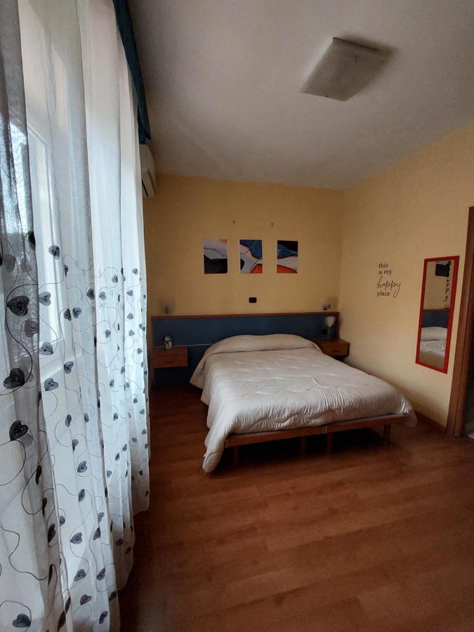 Domus Cesare Apartamento Nápoles Exterior foto