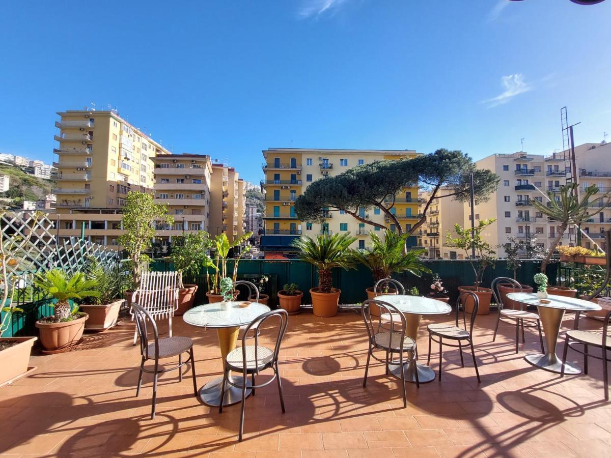 Domus Cesare Apartamento Nápoles Exterior foto