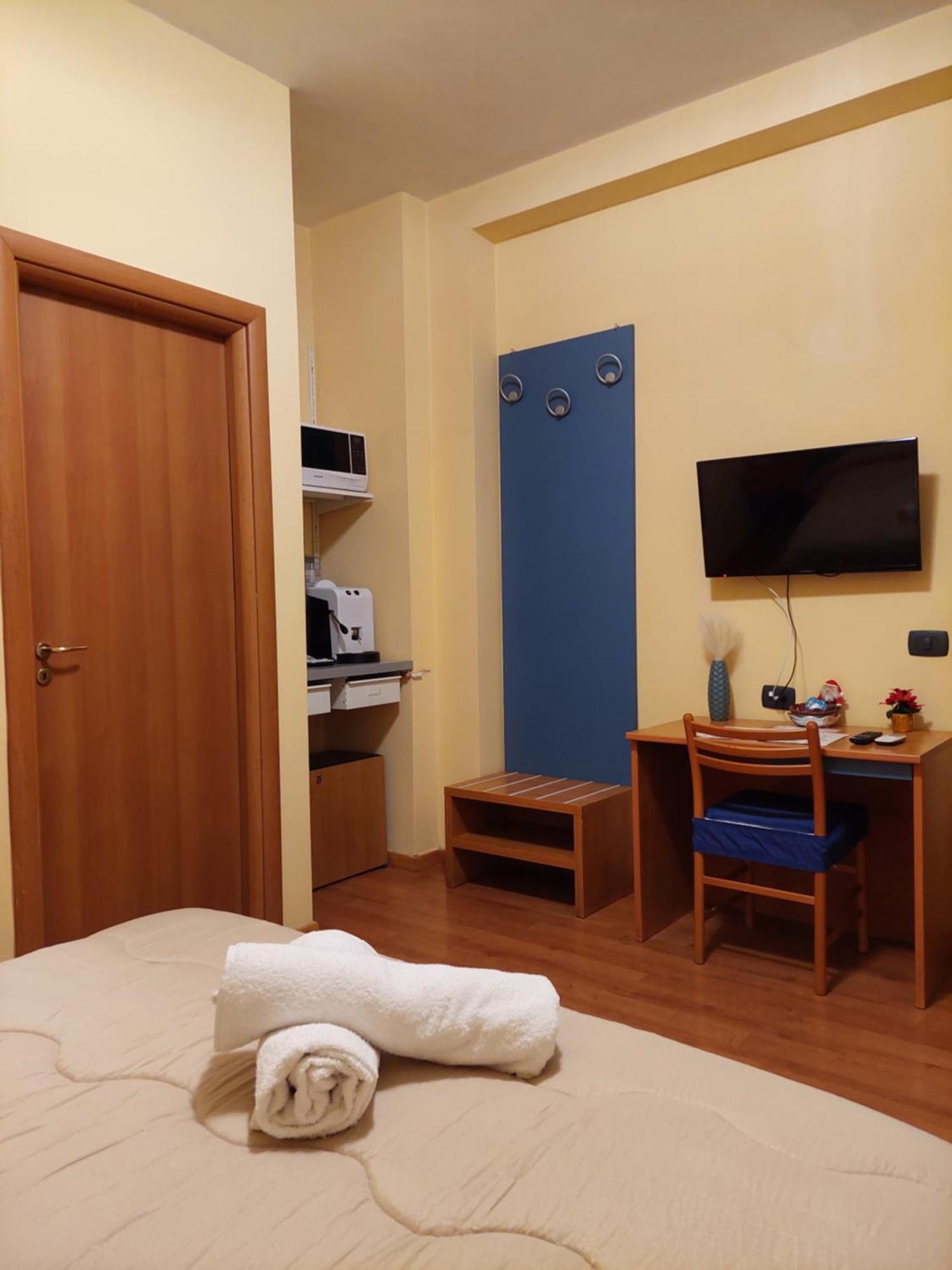Domus Cesare Apartamento Nápoles Quarto foto
